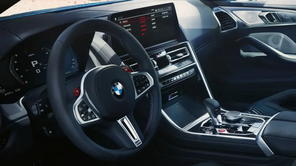 detalis of BMW M8