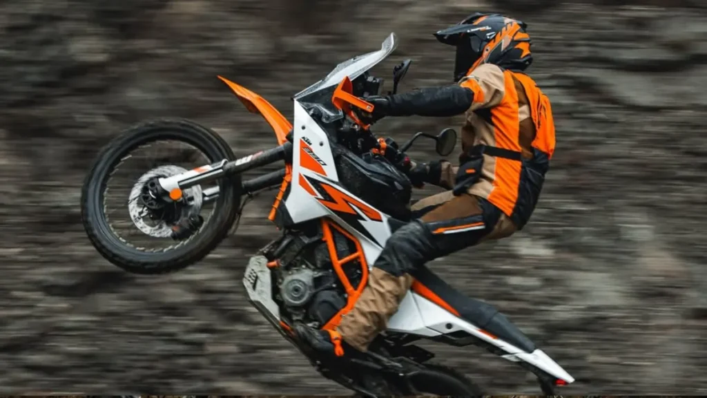 detalis of KTM 390 Adventure