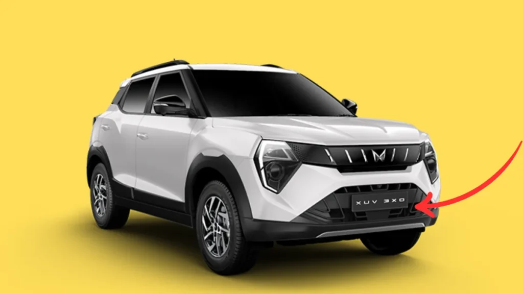 Side profile of Mahindra XUV 3XO showing dual-tone alloy wheels